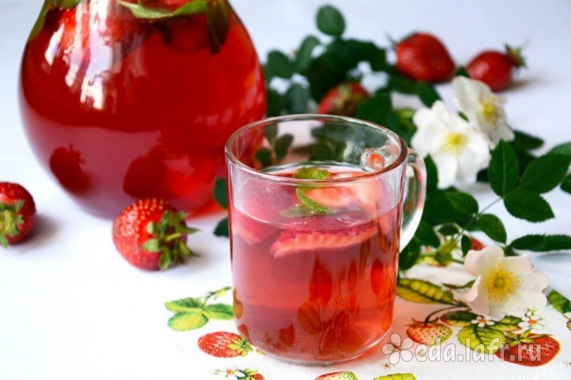 Компот из клубники