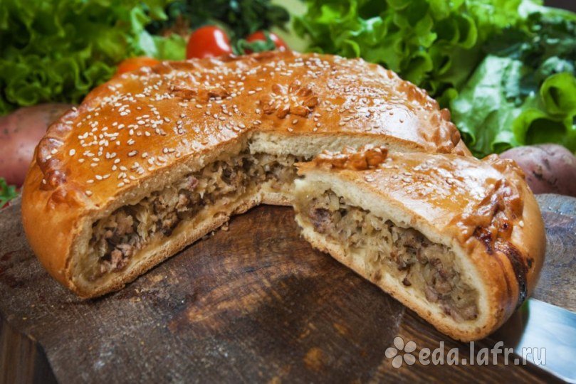 Пирог с мясом на кефире