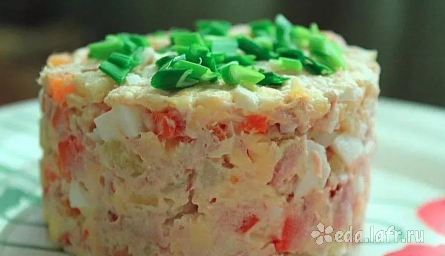 Салат с копченой горбушей