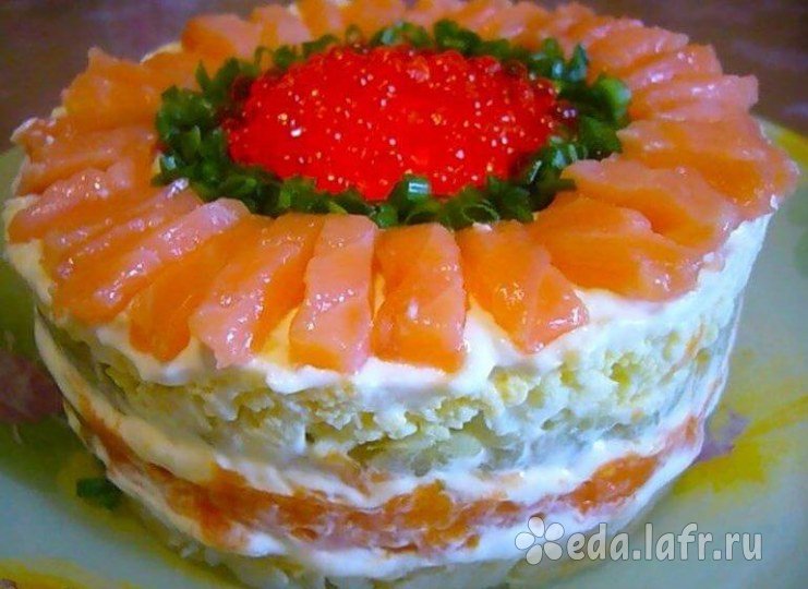 Салат с красной рыбой