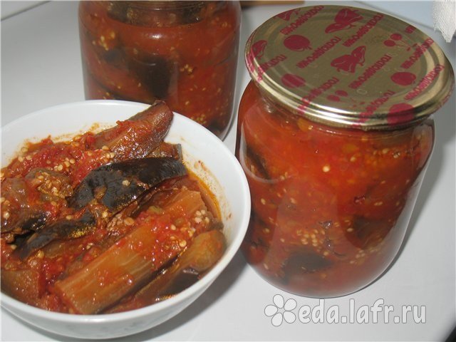 Баклажаны резанные с аджикой